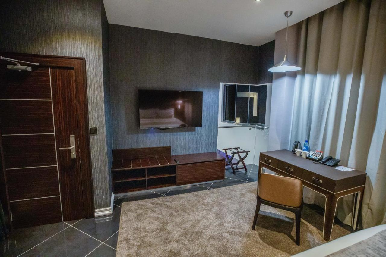 Bon Hotel Tripod Owerri Dış mekan fotoğraf